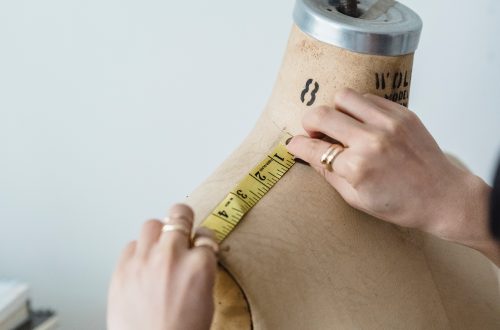 How to Select Shapewear Size