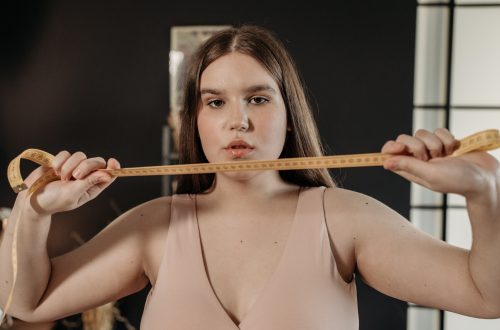 Does shapewear help with loose skin?